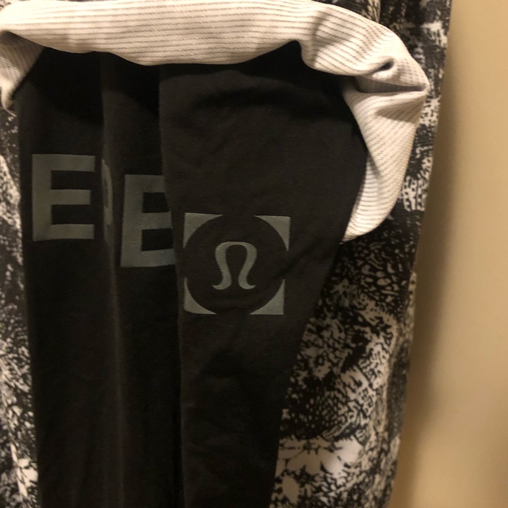 Lululemon Men Explicit Content Reflective Abstrac… - image 5